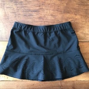 Vineyard Vines 15 inch Laser Cut Skort